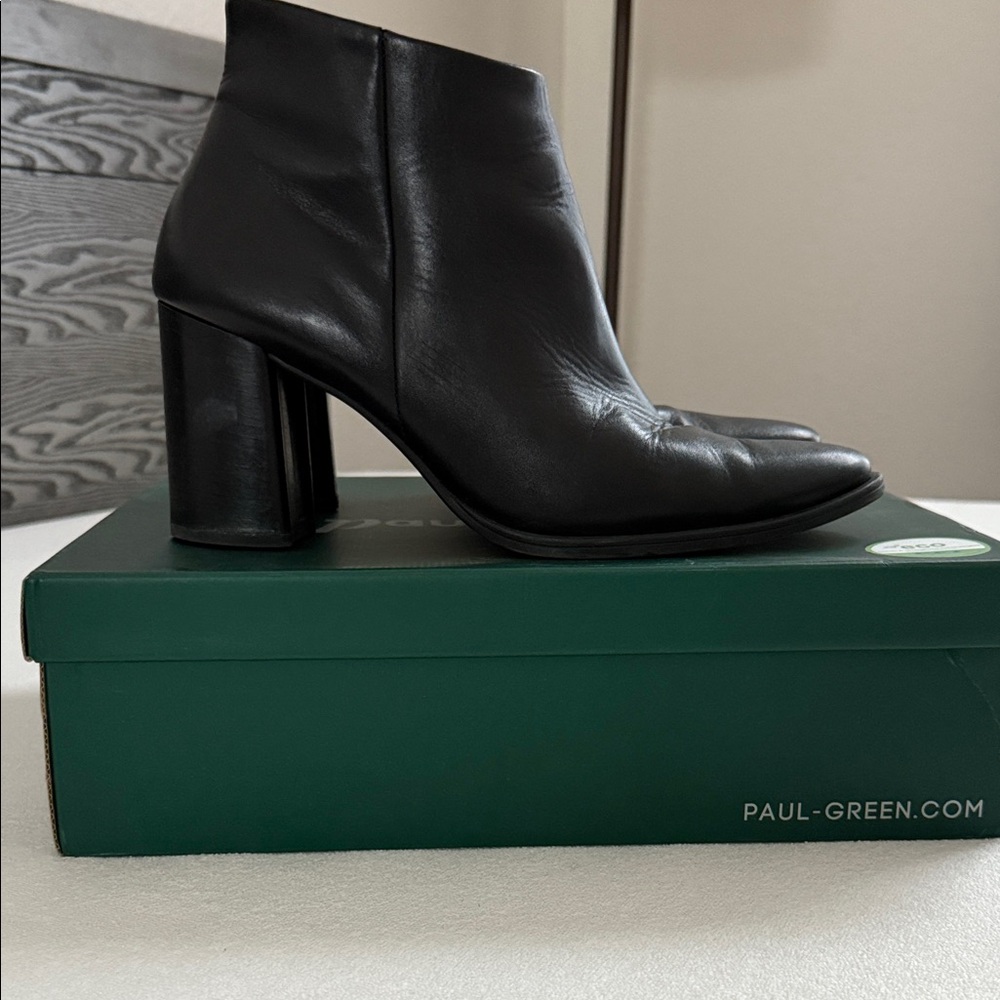 Paul Green Winn Black Leather Heeled Boots US10